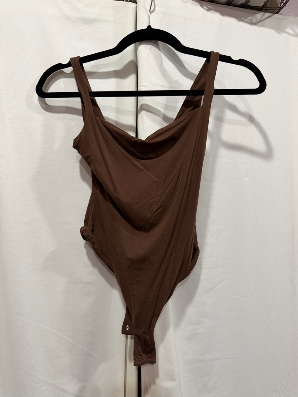 Skims square neck fits everybody bodysuit cocoa